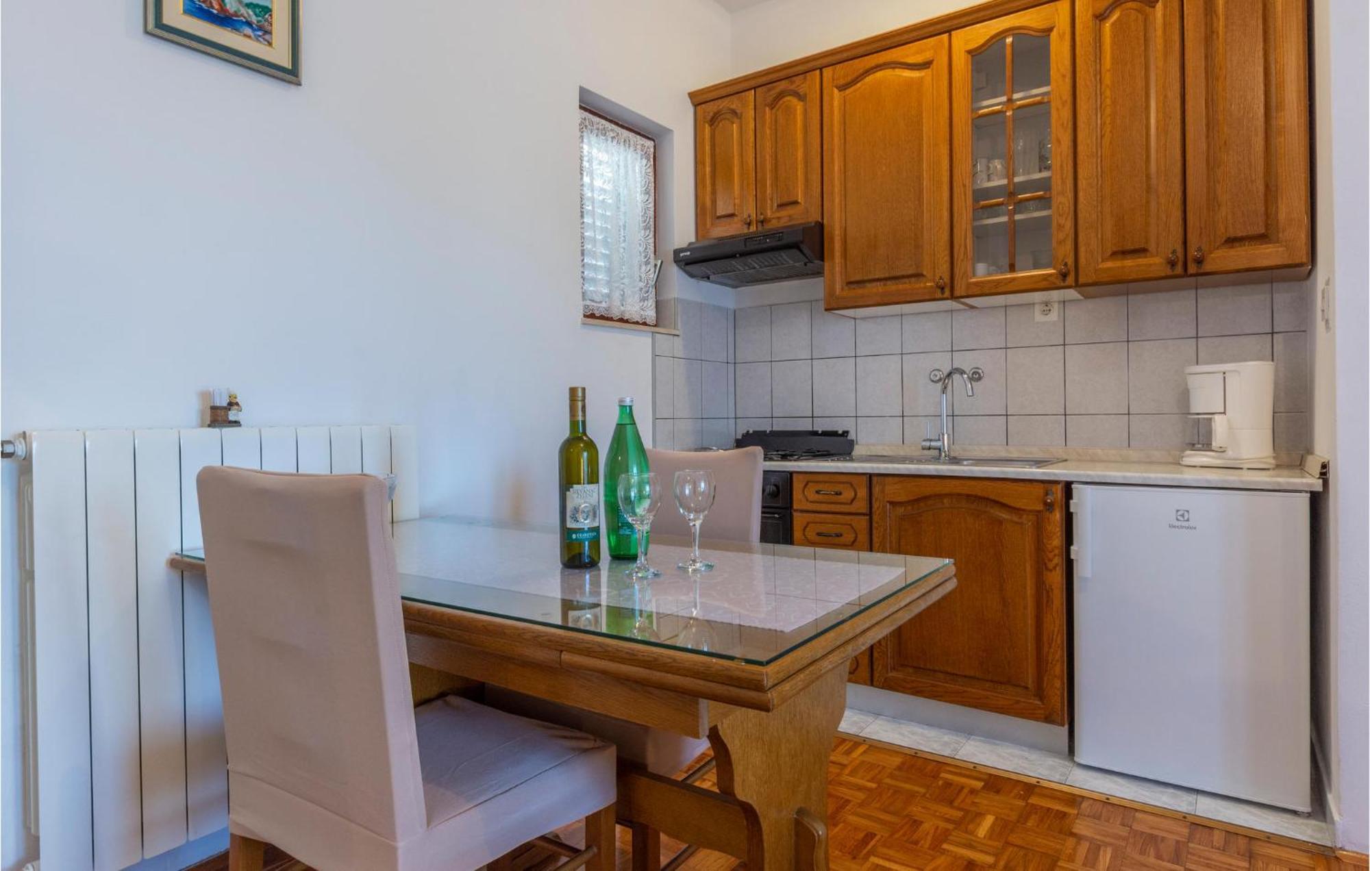 Lovely Apartment In Stobrec With Wifi Сплит Екстериор снимка