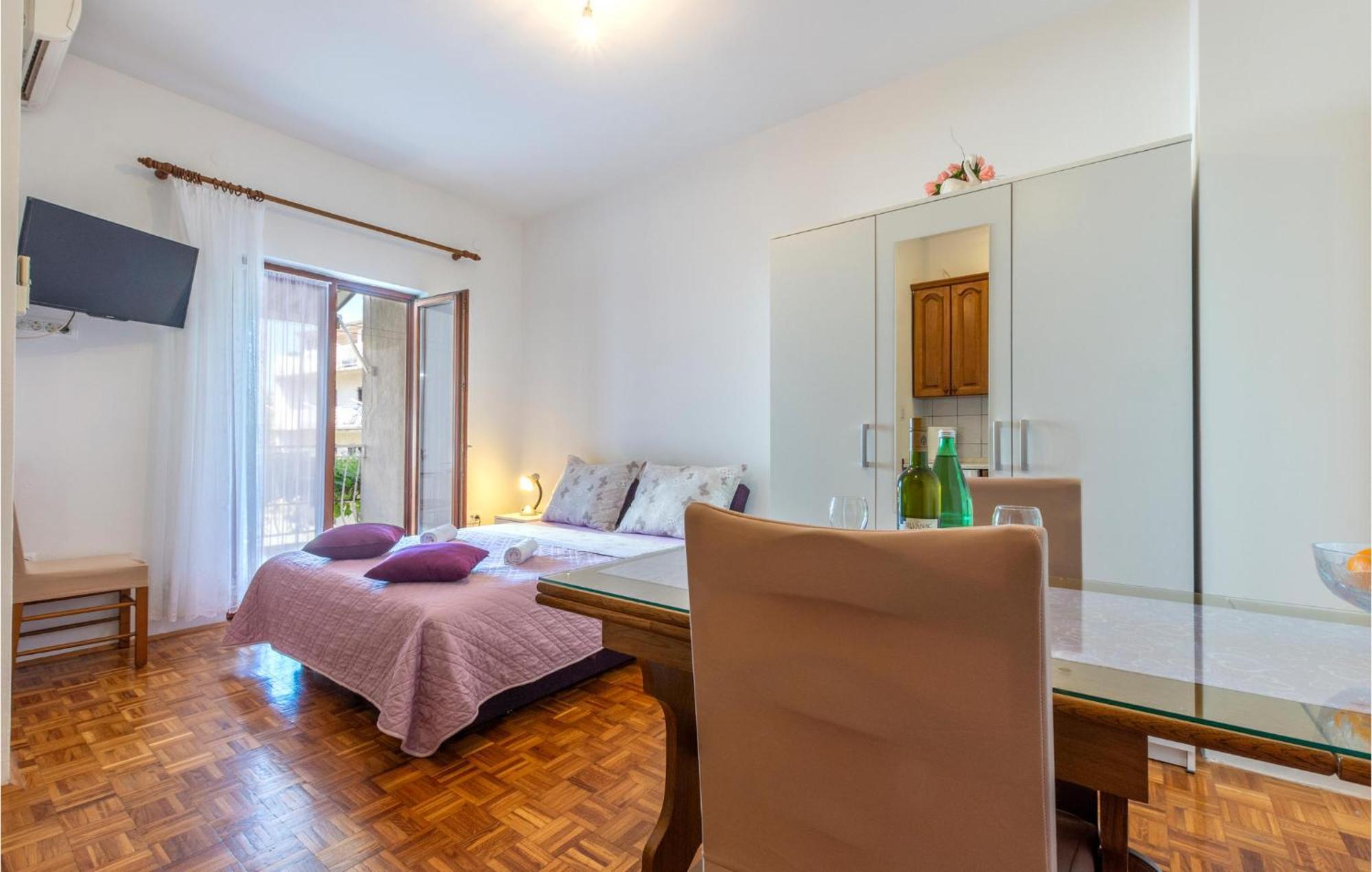 Lovely Apartment In Stobrec With Wifi Сплит Екстериор снимка